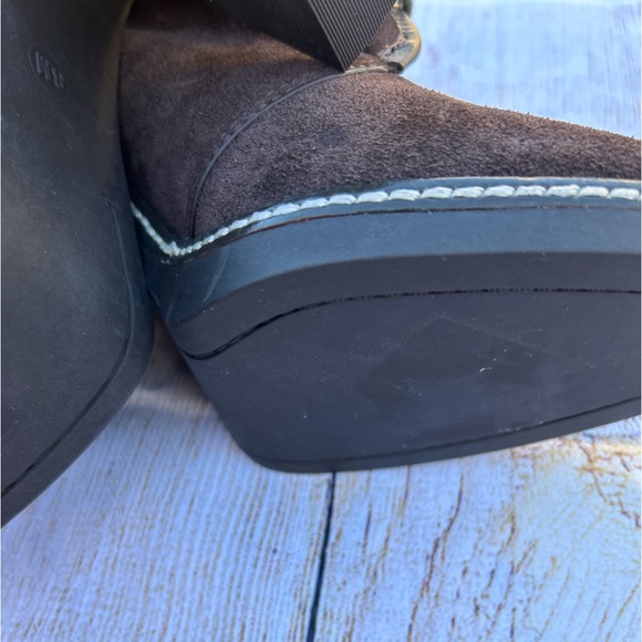 COPY - Tory Burch Hilary Suede Booties - Picture 2 of 12